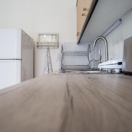 Blue Theros Apartments 팔랄리아 디오니시우 외부 사진