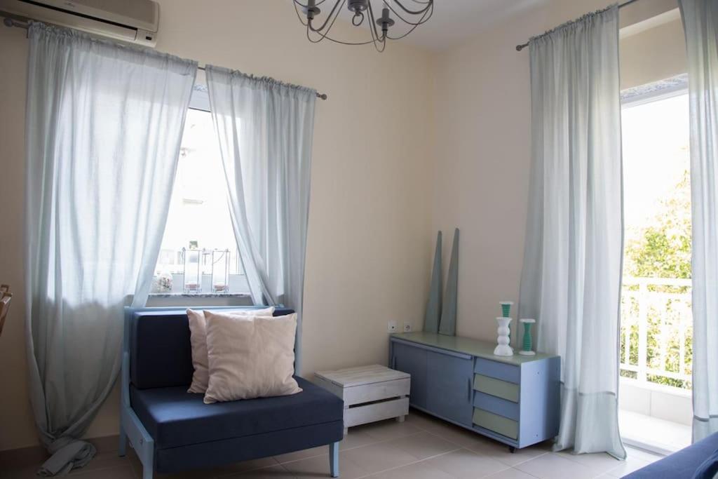 Blue Theros Apartments 팔랄리아 디오니시우 외부 사진