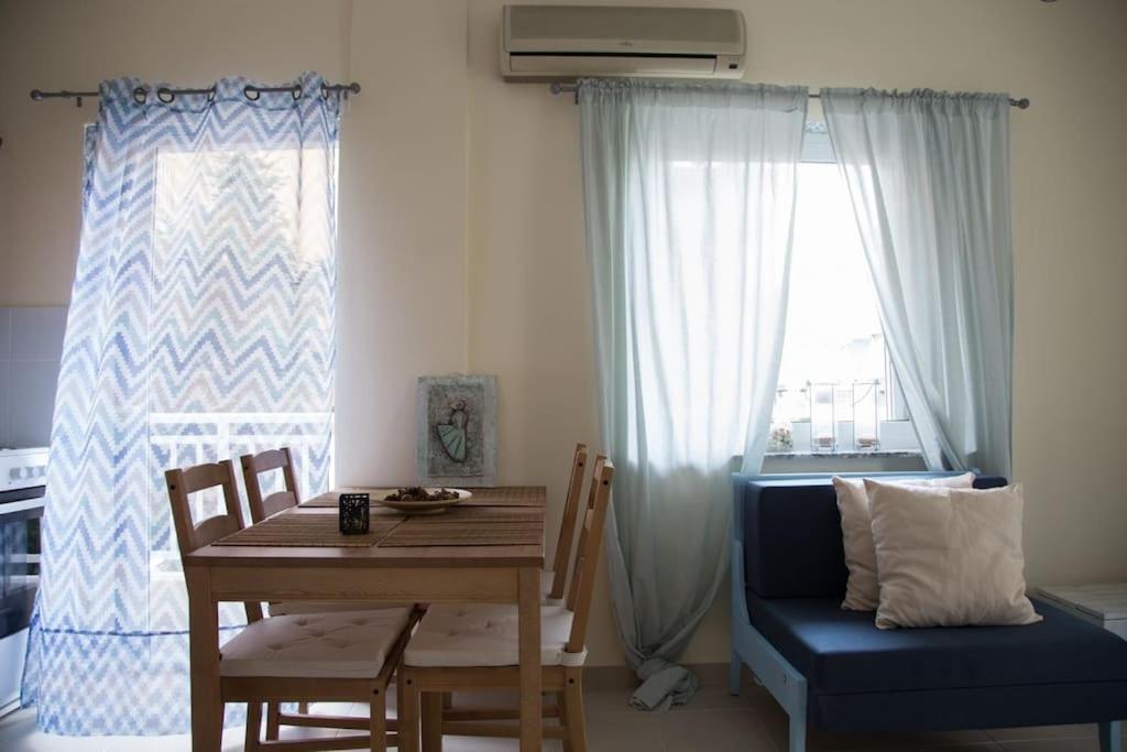 Blue Theros Apartments 팔랄리아 디오니시우 외부 사진